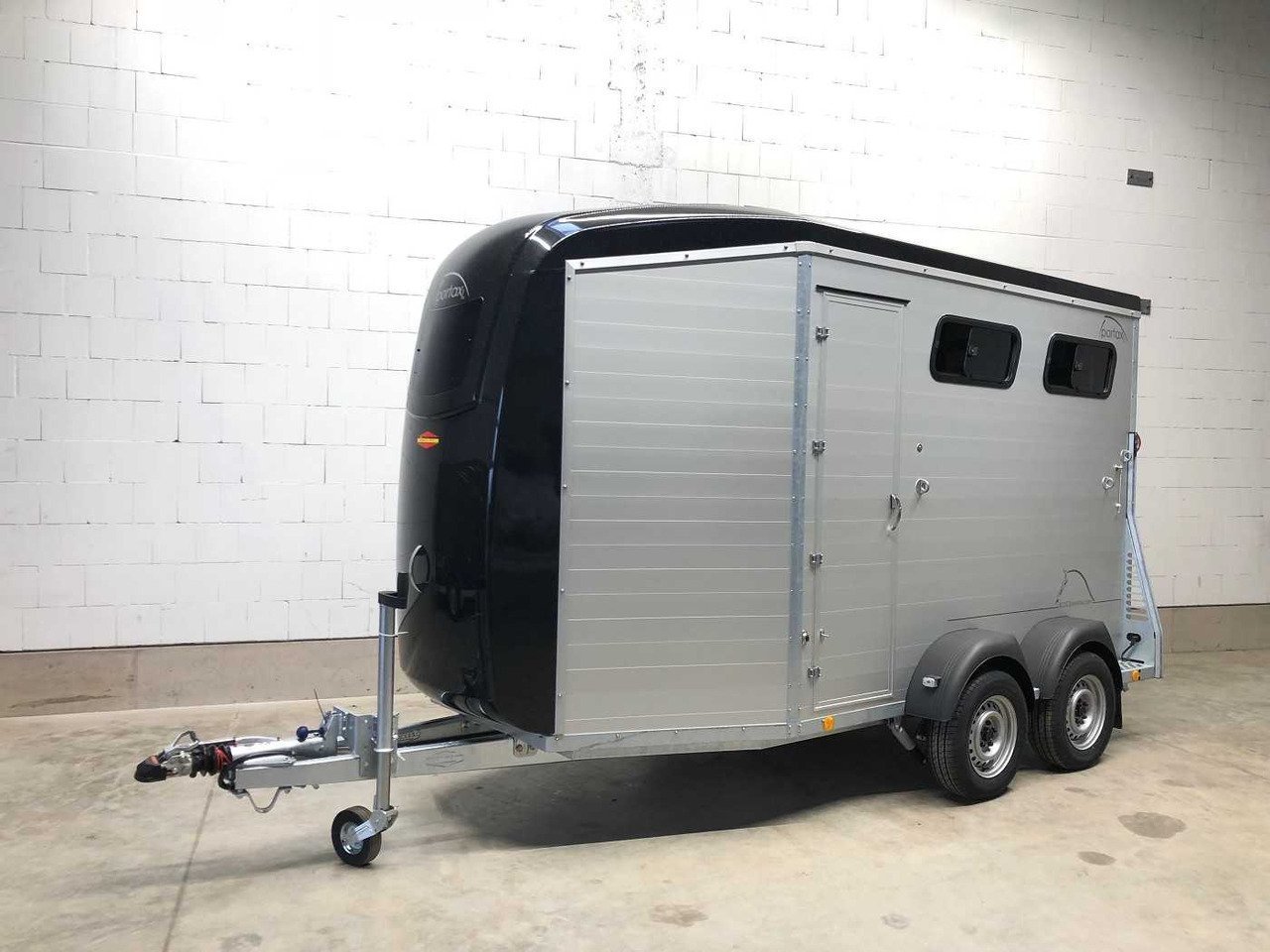 BOECKMANN-Portax-L-SR-Zw-Tur-Pferdeanhanger-Germany_16234_415135273515.jpg Van Chevaux BOOCKMANN Portax L SR 2024 – Image 1