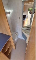 Caravelair Antares Luxe 400 - 2002 – Image 8