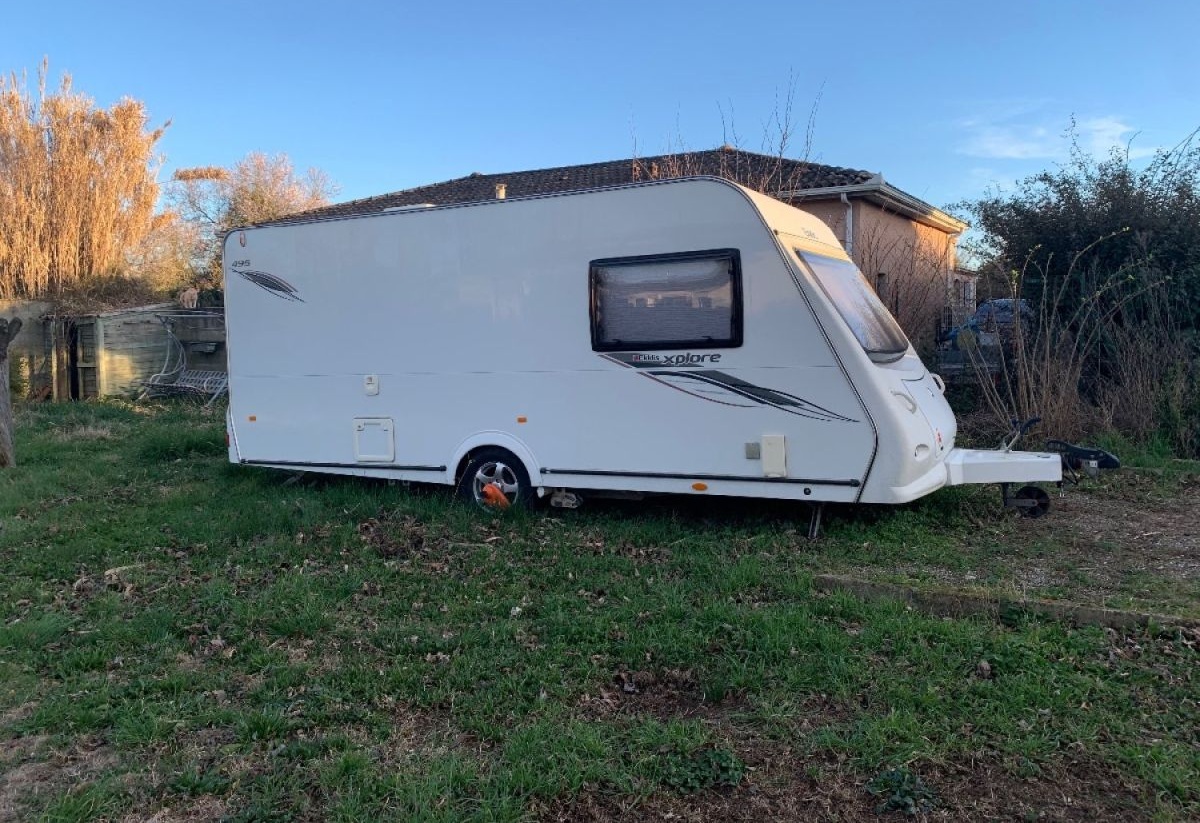 Elddis02 Elddis XPLORE 495 Caravane - 2011 – Image 1