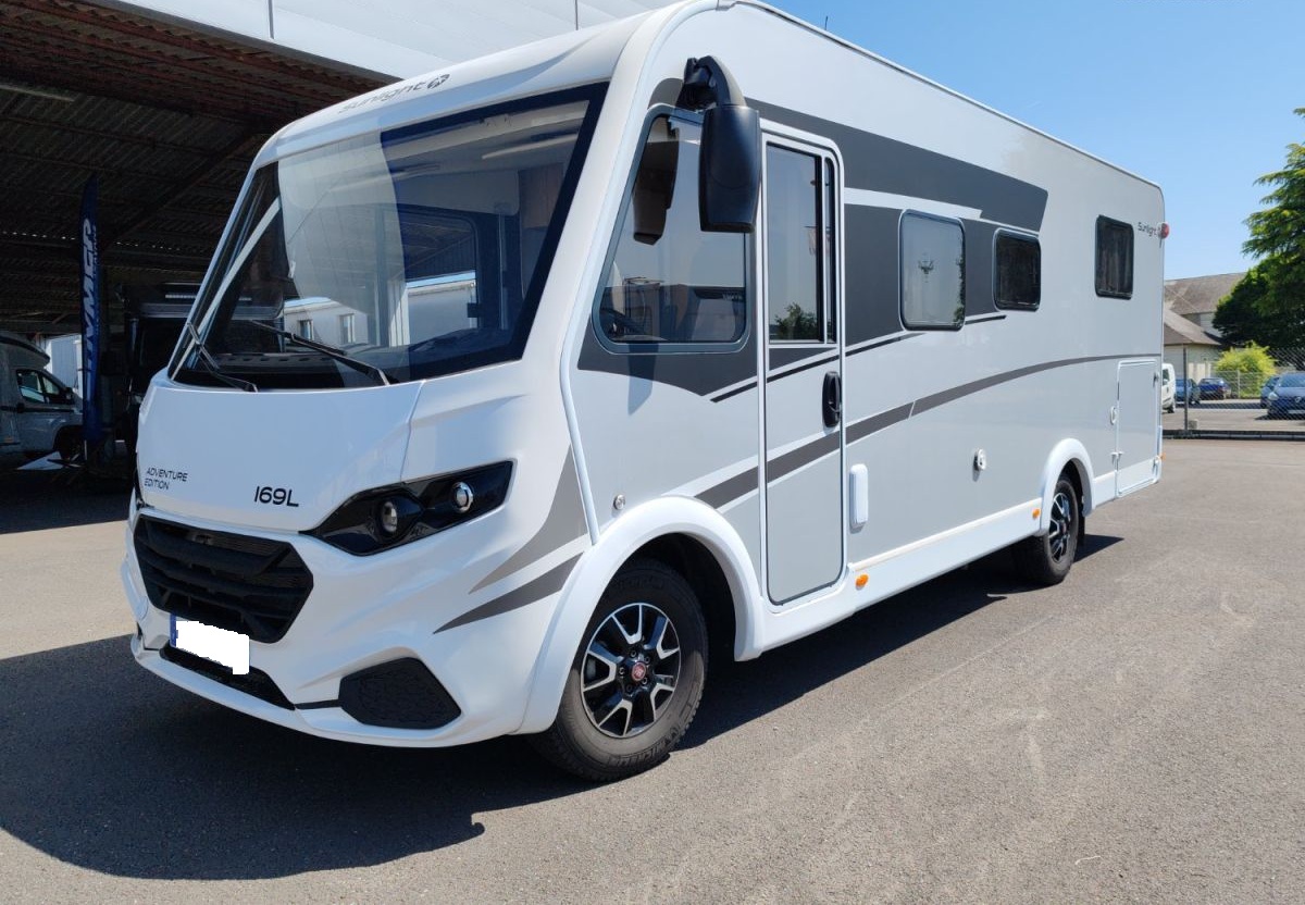 Sunlight01 Sunlight I 69 L Adventure Edition - Fiat DUCATO 2.2l 140 Cv – Image 1